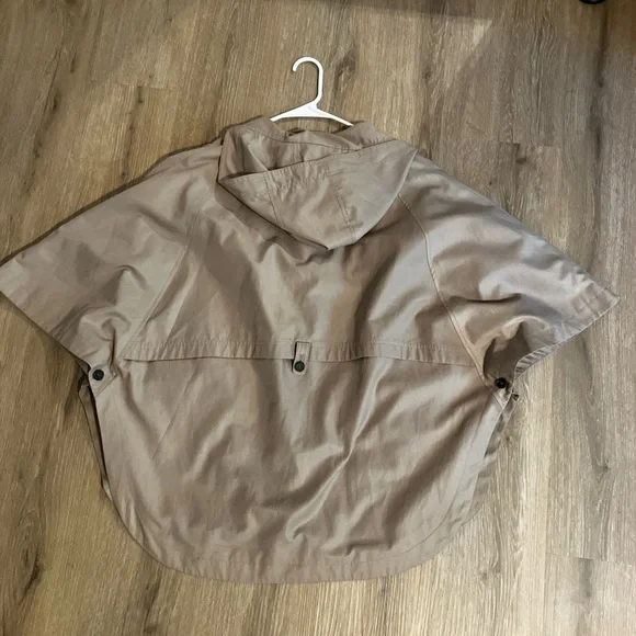 Hilary Radley trench style cape coat - Picture 2 of 10